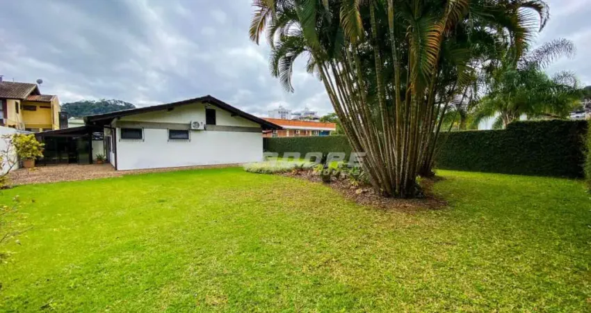 Casa para fins comerciais e/ou resideciais | cadore imóveis