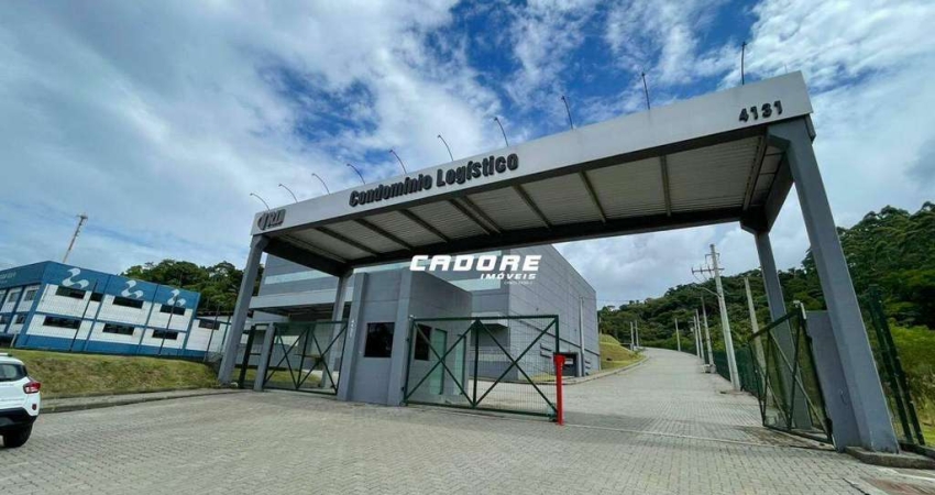 Galpão de aproximadamente 1.753,93m² no bairro Encano em Indaial I Cadore Imóvel