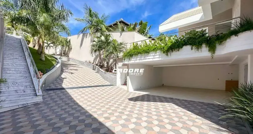 Casa De Alto Padrão com 3 Dormitórios Sendo 3 Suítes e Um Amplo Espaço de Área Externa Com Campo De Futebol! | Cadore Imóveis