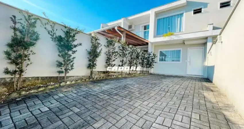 Casa nova semi-mobiliada para locação no bairro Velha Central I Cadore Imóveis