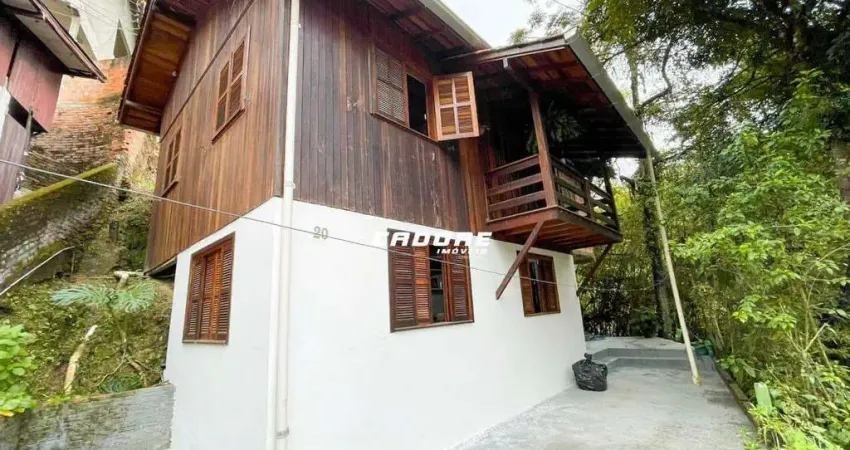 Casa mista para locação no bairro Garcia I Cadore Imóveis