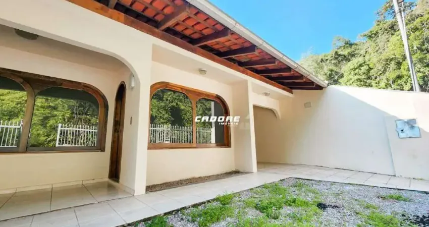 Casa com 3 quartos para alugar no Garcia, Blumenau 
