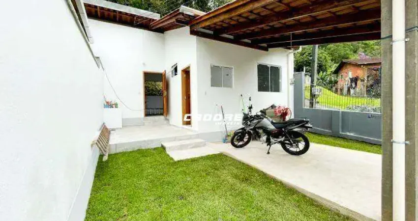 Casa com 2 quartos para alugar no Velha, Blumenau 