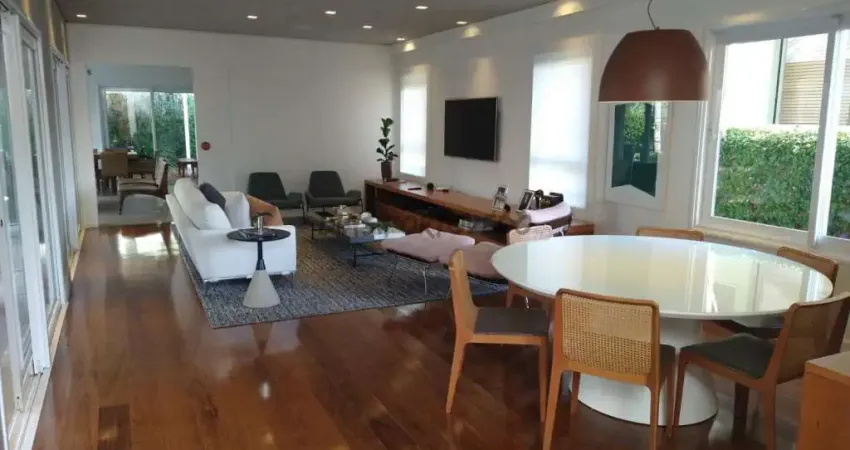 Casa em condomínio fechado com 4 quartos à venda no Ville Sainte Helene, Campinas 