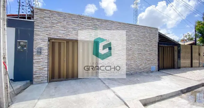 Casa com 3 quartos à venda na Rua A, 30, Lagoa Redonda, Fortaleza