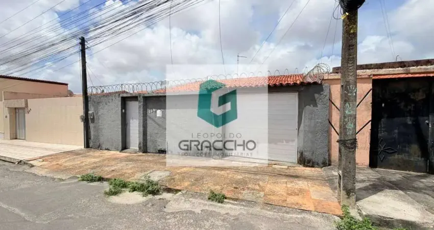 Casa com 3 quartos à venda na Rua Tenente-Coronel Ésio Lima Verde, 224, Edson Queiroz, Fortaleza