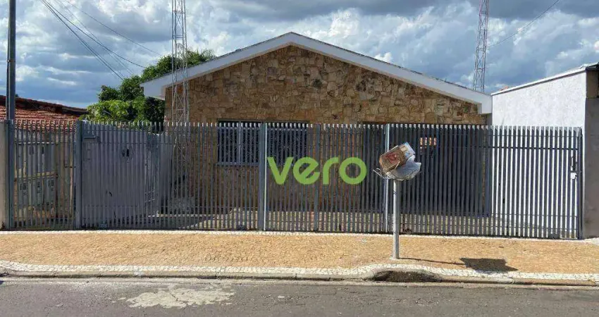 Casa com 3 dormitórios para alugar, 125 m² por R$ 2.830/mês - Cidade Jardim II - Americana/SP