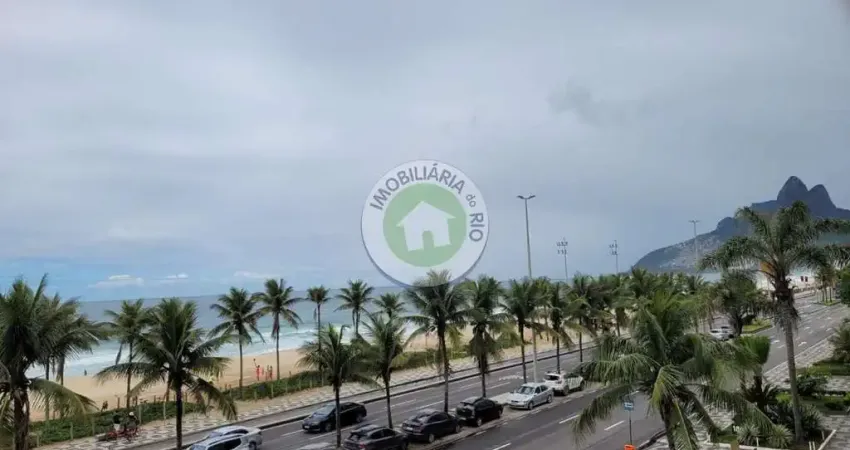Excelente oportunidade, para morar no melhor lugar do Rio, em frente a Praia de IPANEMA