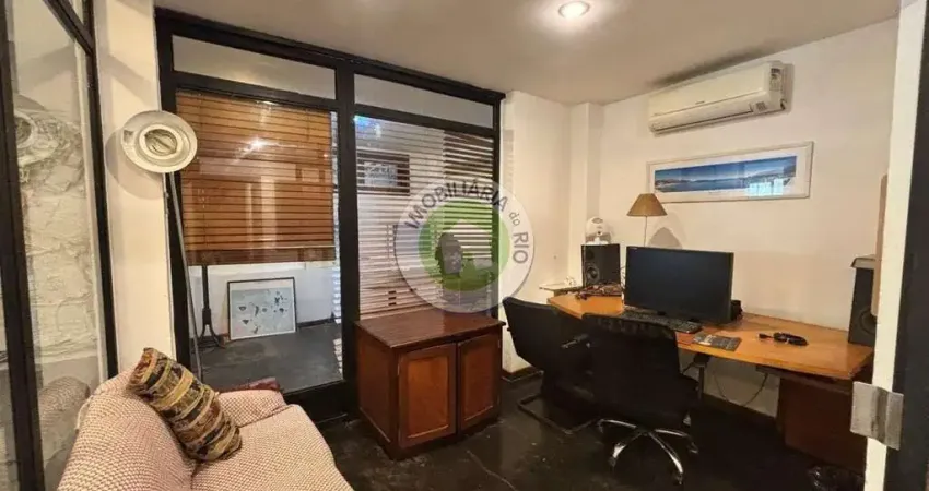 Residência de Luxo à Venda em Humaitá, Rio de Janeiro - 4 Quartos, 1 Suíte, 2 Salas, 4 Banheiros e 3 Vagas de Garagem!