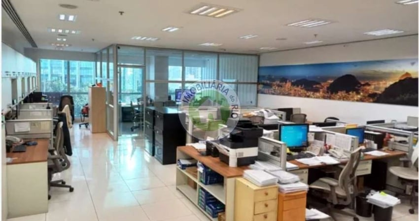 Sala Comercial de Luxo na Barra da Tijuca - 130m², 2 Banheiros, 4 Vagas - Venda e Locação no Rio de Janeiro-RJ