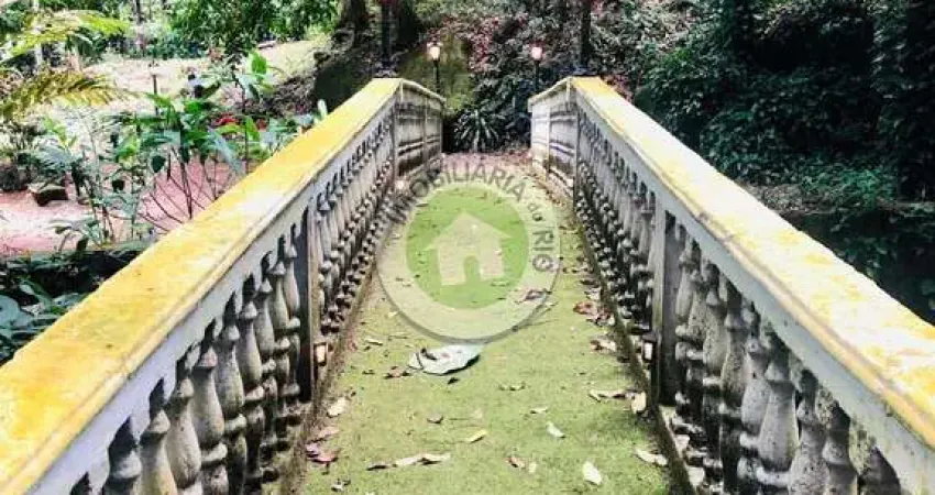 Sítio à venda em Vargem Grande, Rio de Janeiro-RJ: 1 quarto, 1 suíte, 1 banheiro e 6.000 m² de área. Aproveite!
