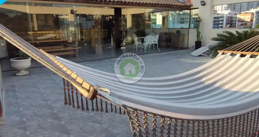 Cobertura de luxo à venda na Freguesia (Jacarepaguá), Rio de Janeiro-RJ: 3 quartos, 1 suíte, 1 sala, 2 banheiros, 4 vagas, 324m².