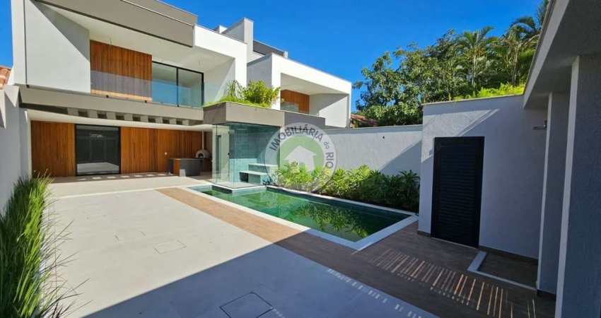 Casa em condomínio fechado com 5 quartos à venda na Barra da Tijuca, Rio de Janeiro 
