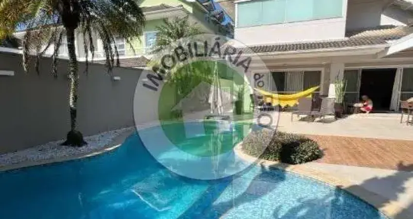 Casa Blue House em terreno 650 m², área construída 500 m², 06 suítes, salão de jogos com banheiro, home theater e bar de apoio R$ 5.500.000,00.