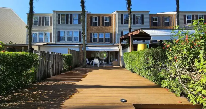 Oportunidade no Frade! Casa de canal para barcos até 52 pés