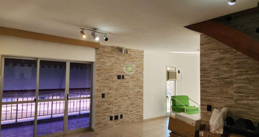 Excelente Cobertura à Venda em Laranjeiras, Rio de Janeiro-RJ: 3 Quartos, 1 Suíte, 2 Salas, 4 Banheiros, 1 Vaga de Garagem, 169m²!