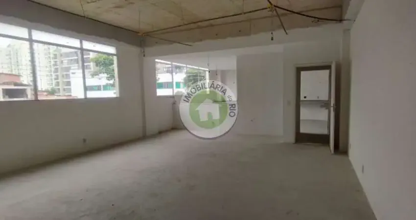 Comercial para venda ou locação na freguesia (jacarepaguá), rio de janeiro - rj: 10 salas, 4 banheiros, 20 vagas de garagem, 2.193,00m² de área. ótimo investimento para vários tipos de negócio, aprove