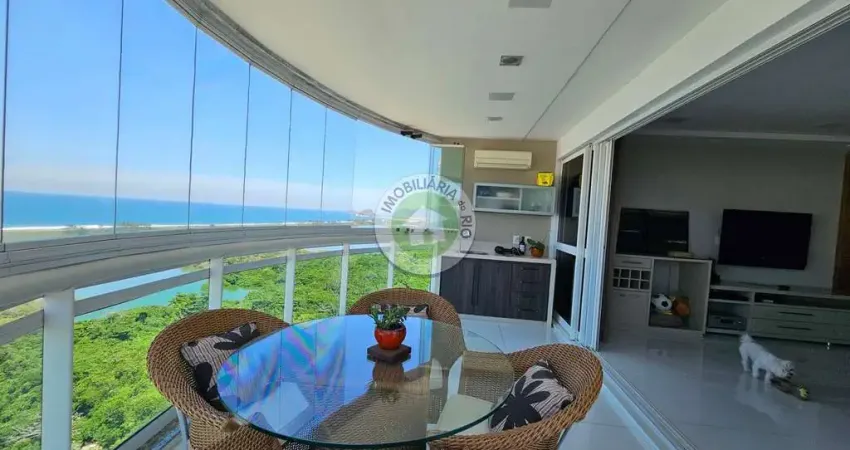 Cobertura de 386 metros com linda vista para o mar!!