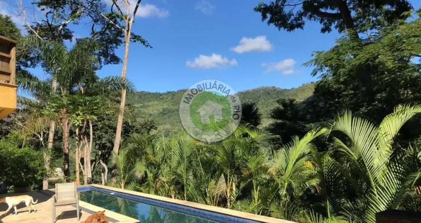LINDA CASA EM AREAL CONDOMINIO RESIDENCIAL POSSE DOS COQUEIROS, 3 SUITES, PISCINA E SAUNA