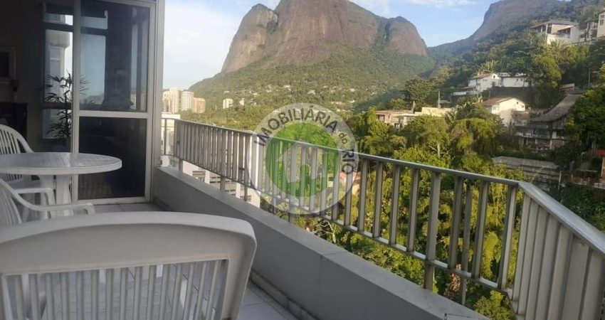 Confortável 3 Qts. com Dep/completa, 115m², sol da manhã com linda vista para o Mar/Montanha.