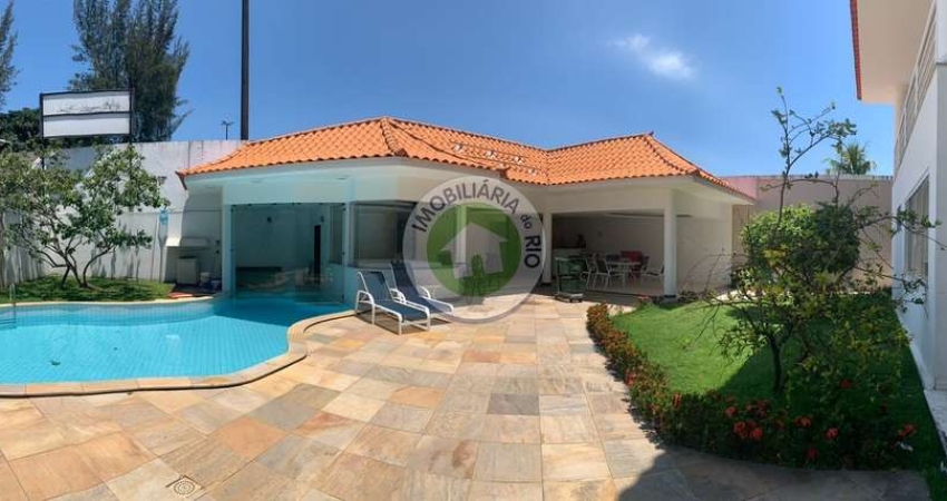 Magnífica casa duplex com 5 Suites na Barra da Tijuca!