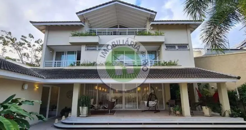 Casa de 1.200m², 4 suítes no condomínio Novo Leblon - Barra da Tijuca