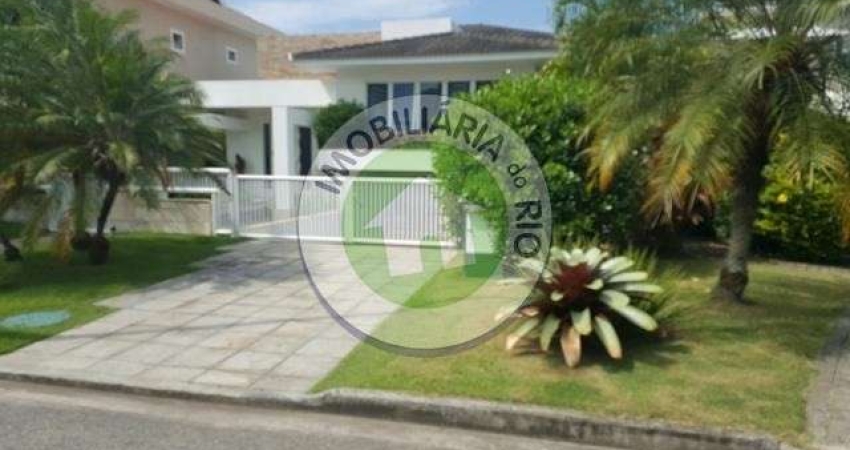 CRYSTAL LAKE CASA COM 600m², COM 5 QUARTOS - BARRA DA TIJUCA