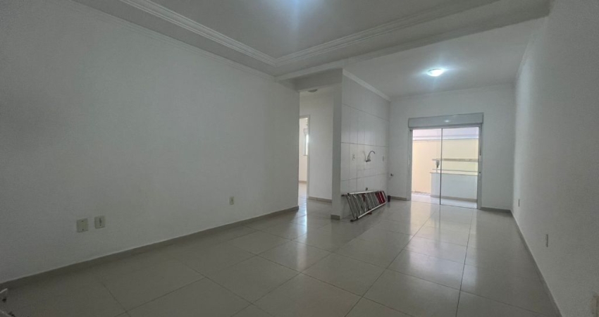 Apartamento a 600 metros da praia dos ingleses