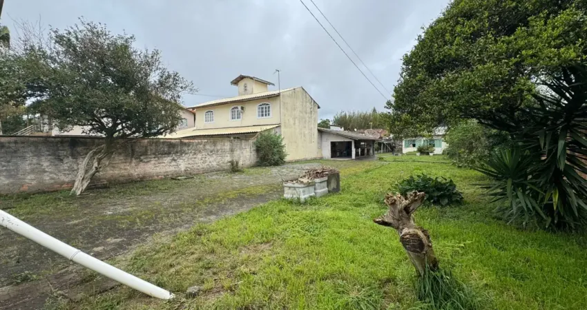 Terreno a venda na praia dos inleses, com viabilidade para construção.