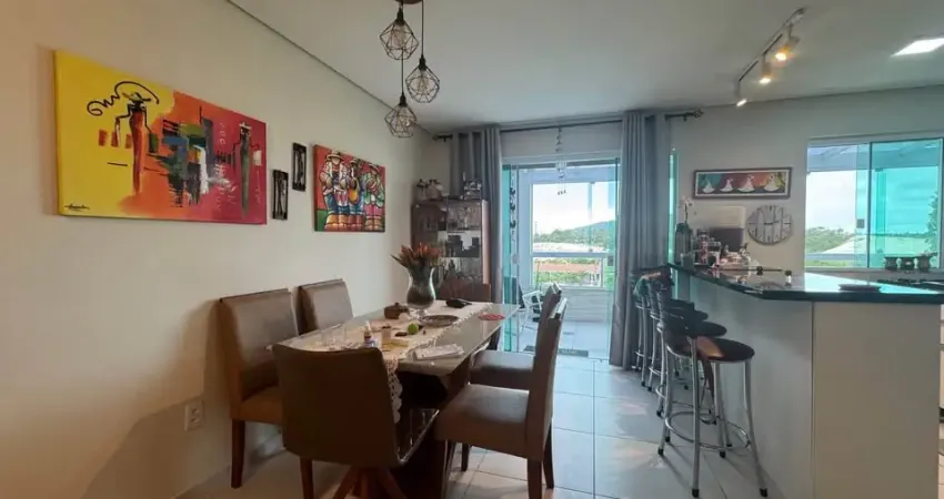 Cobertura a venda na praia dos ingleses, com 3 quartos mobiliada.