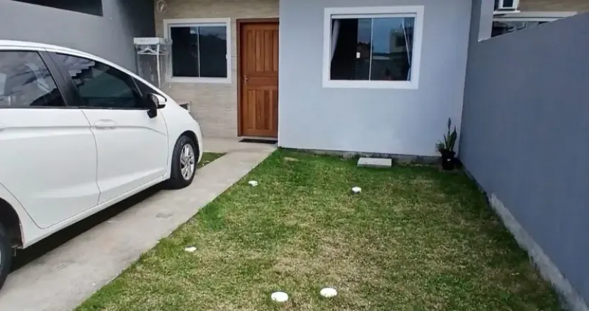 Casa a venda no rio vermelho, com 3 quartos, amplo patio em otima localizacao.