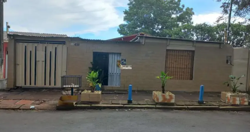 Casa de 2 dormitórios com piscina em terreno de 363m2 no bairro J. Viamar-Aceita financiamento bancário