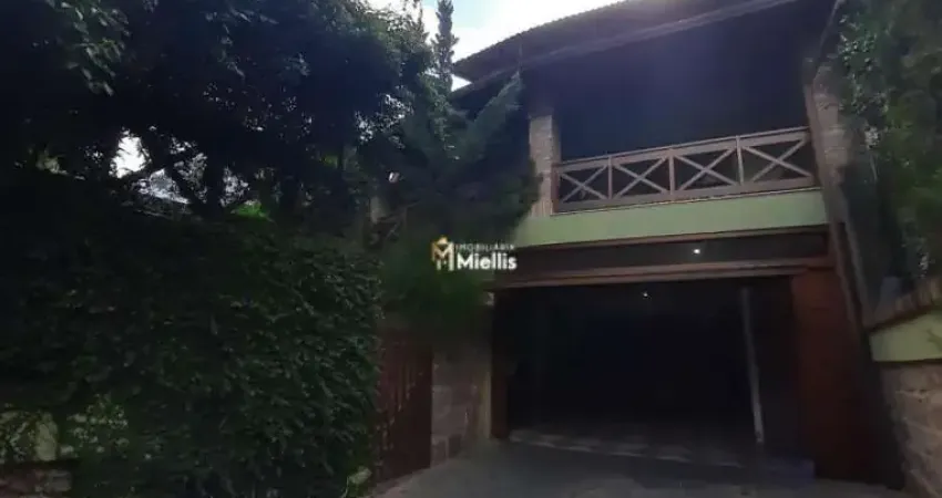 Exclusividade e sofisticação: Descubra a casa de alto padrão dos seus sonhos!