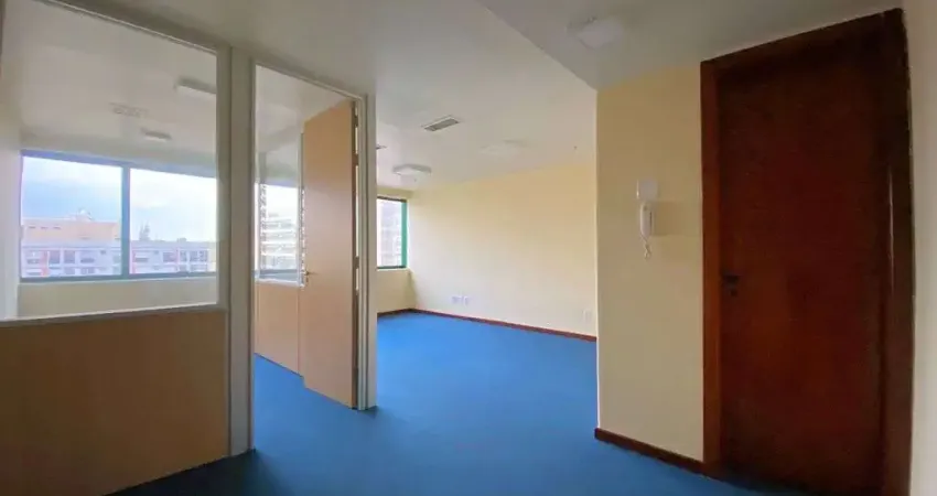 Sala para venda  no Bairro CENTRO HISTORICO em Porto Alegre