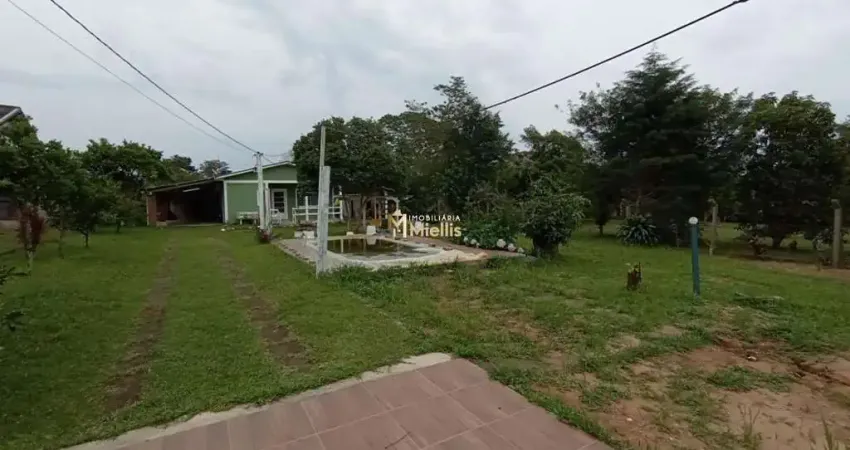 Oásis sustentável: sítio com painel solar e 3 suítes para venda