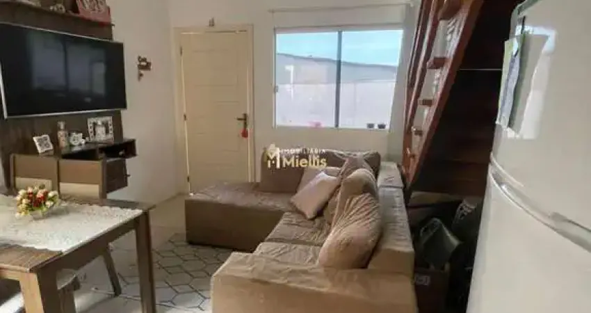 Casa com 2 quartos à venda na Rua Tenente Mário Telles Ferreira, 270, Tarumã, Viamão