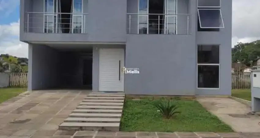 Casa no condomínio fechado Unique Garden em frente ao Lago Tarumã
