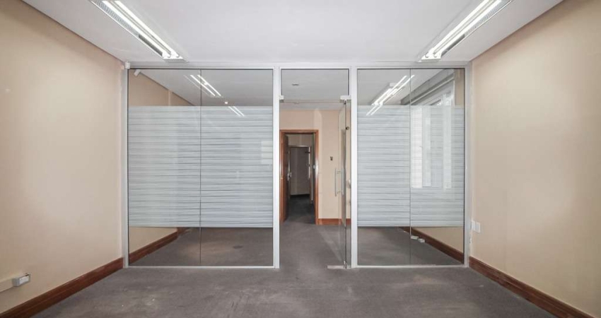Sala para venda  no Bairro SAO JOAO em Porto Alegre
