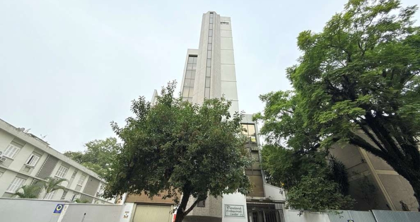Sala para venda  no Bairro FLORESTA em Porto Alegre