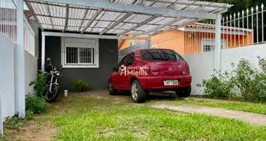 Casa com Pátio em Viamópolis.