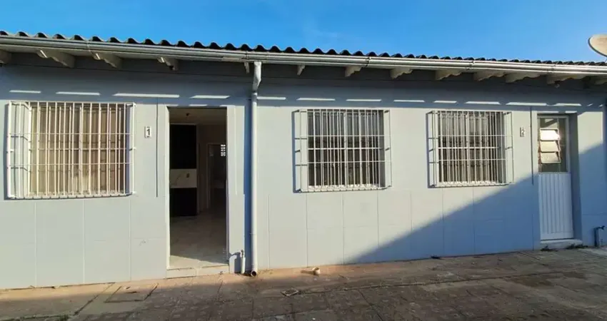 Casa com 2 quartos à venda na Avenida Pátria, 981, Formoza, Alvorada