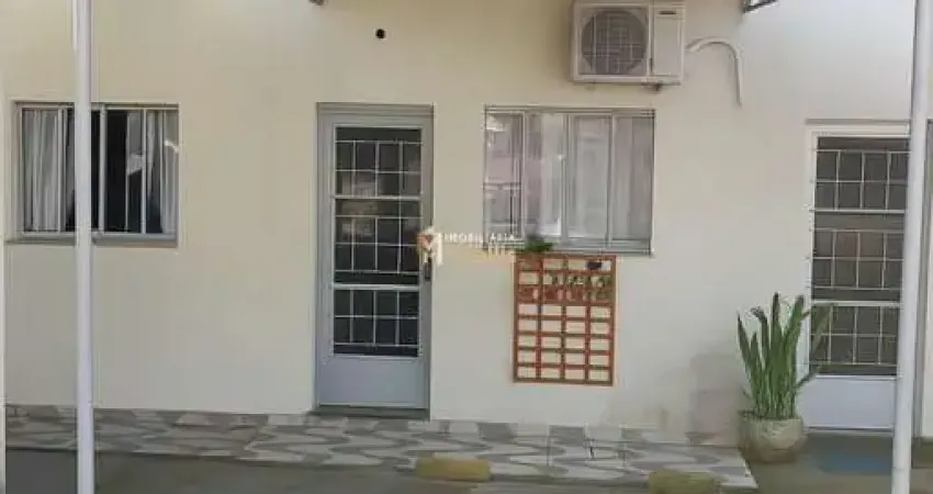 Casa em condomínio fechado com 2 quartos à venda na Rua Dois de Novembro, 487, Centro, Viamão