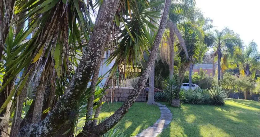 Casa à venda em viamão, bairro tarumã - oportunidade única! atenção investidores, terreno em ótima localização... em frente ao lago tarumã.