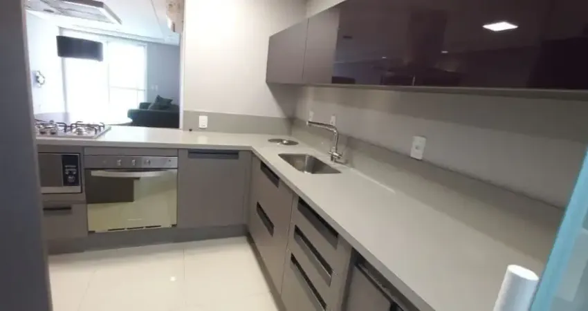 ÓTIMO APARTAMENTO DE 2 QUARTOS NO CENTRO DE FLORIANÓPOLIS