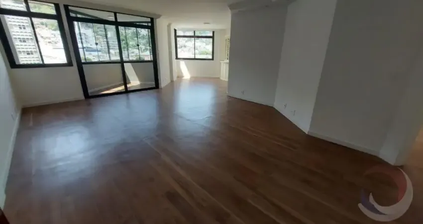 MARABILHOSO APARTAMENTO DE 3 DORMITÓRIOS NO CENTRO DE FLORIANÓPOLIS