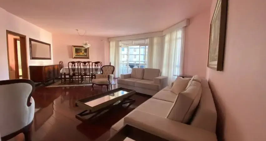 EXCELENTE APARTAMENTO DE 3 DORMITÓRIOS NO CENTRO DE FLORIANÓPOLIS