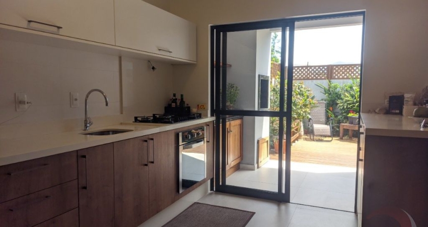 EXCELENTE CASA RESIDENCIAL DE 3 DORMITÓRIOS NO CAMPECHE