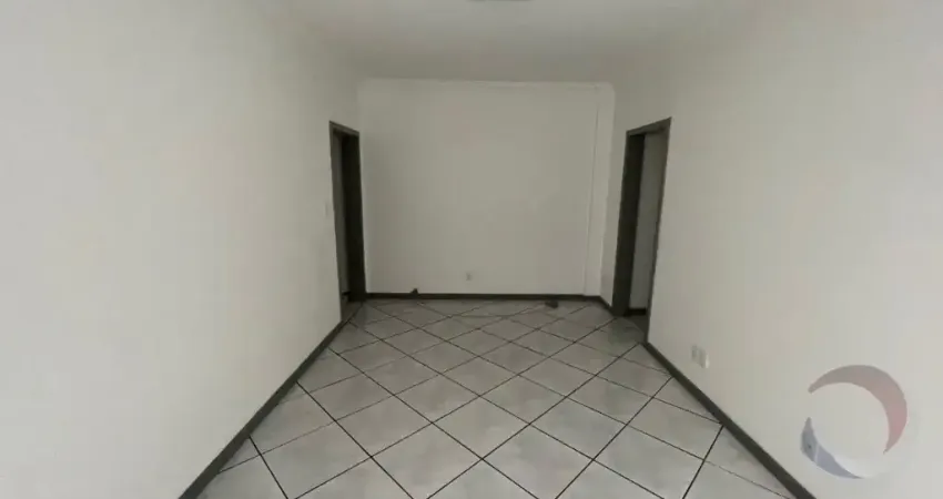 LINDO APARTAMENTO DE 2 DORMITÓRIOS NO CENTRO DE FLORIANÓPOLIS