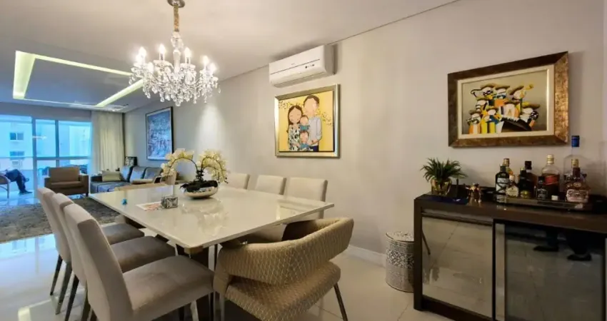 EXCELENTE APARTAMENTO  DE 3 DORMITÓRIOS NO CENTRO DE FLORIANÓPOLIS