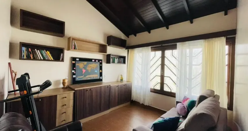 LINDA CASA RESIDENCIAL DE 4 DORMITÓRIOS NO PANTANAL